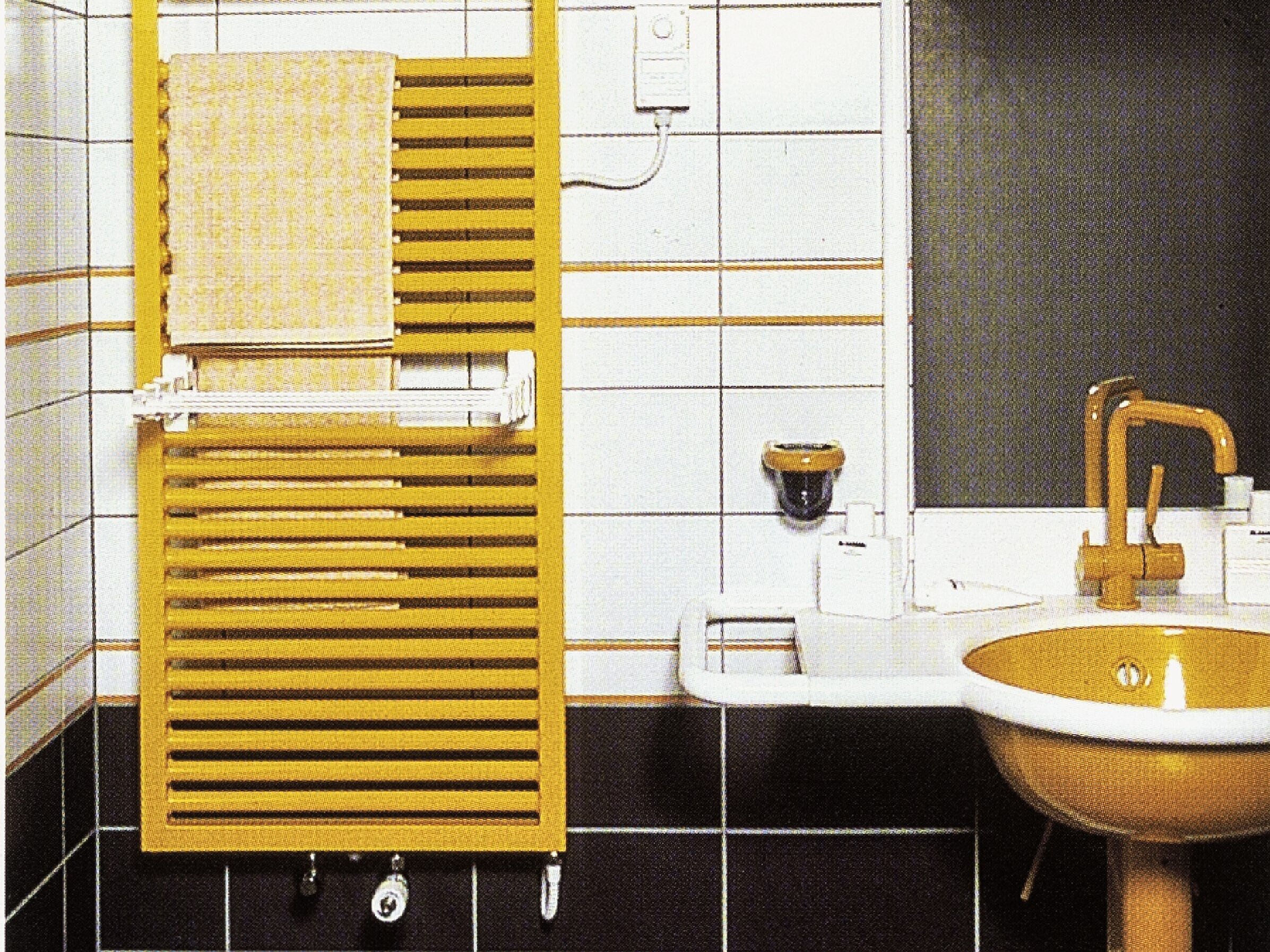 bathroom with zehnder bath heating