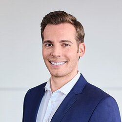 senior investor relation manager